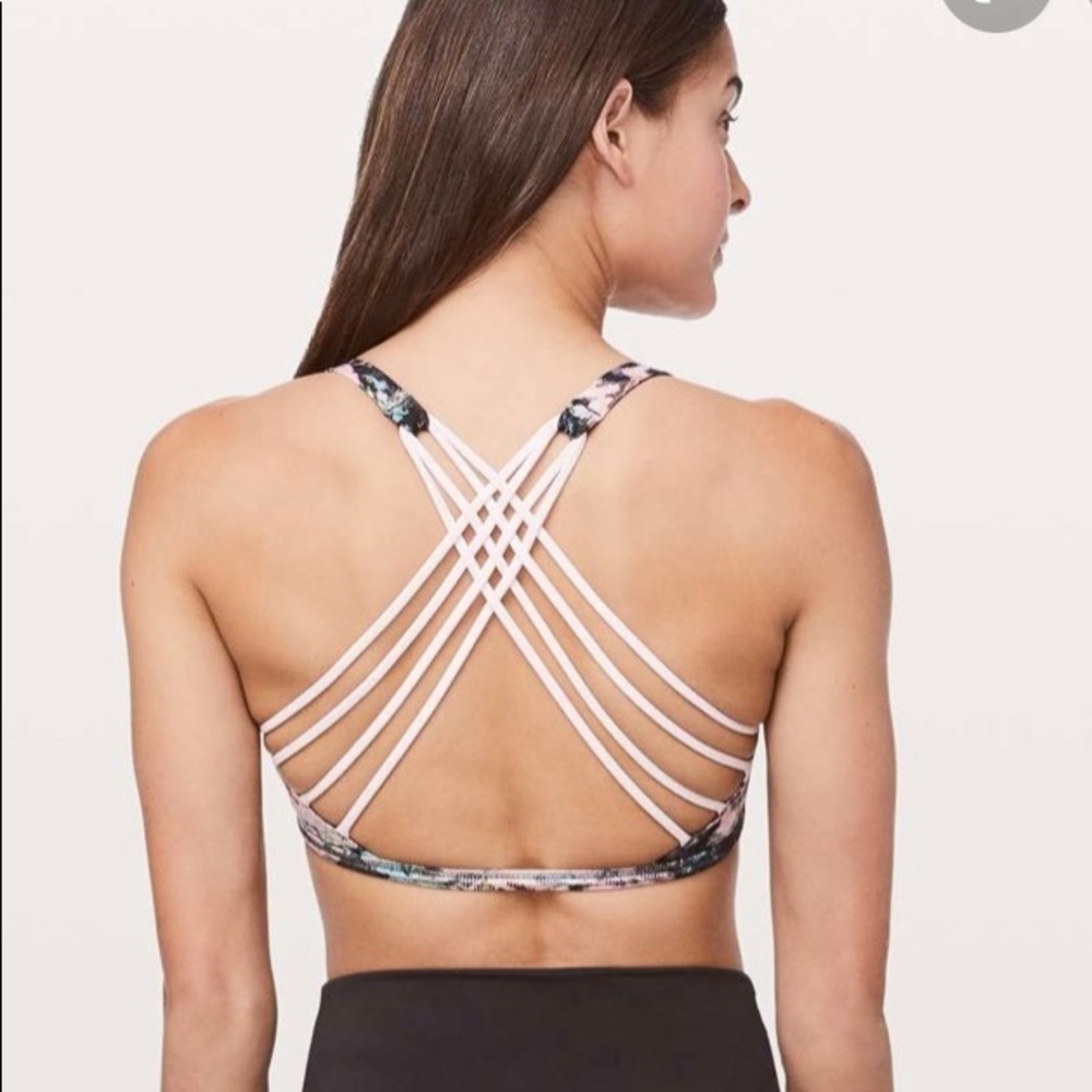 Lululemon free to be wild bra